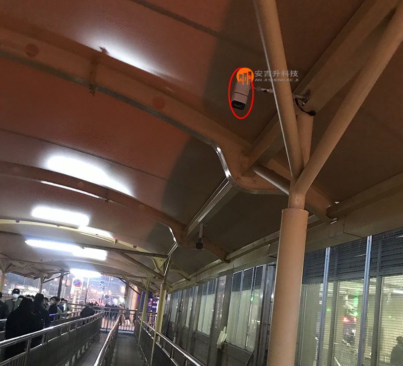 北京火車站采用我司客流統(tǒng)計系統(tǒng)管理進(jìn)站客流量(圖3) 北京站3.jpg