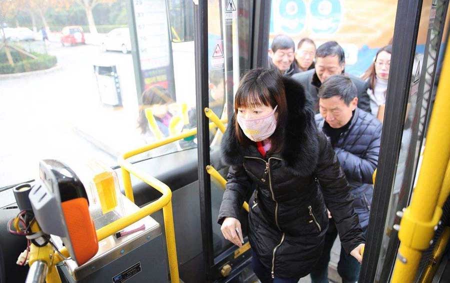 公交車客流統(tǒng)計系統(tǒng)的應(yīng)用(圖1) 公交車客流統(tǒng)計系統(tǒng)的應(yīng)用(圖1)